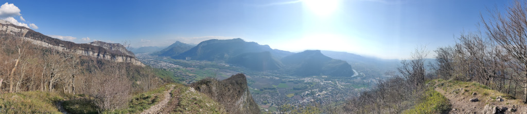 Point de vue depuis le sommet de l'Aiguille de Chalais
